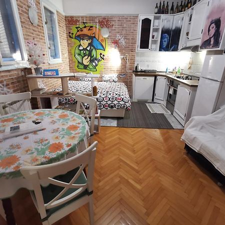Street Art Suite Zagreb Extérieur photo